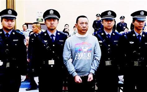 图文：刘汉刘维特大黑社会性质组织犯罪集团案一审宣判_新浪新闻