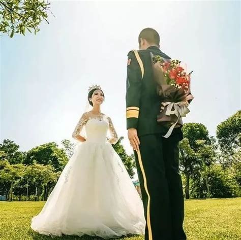 106对部队新人举办“硬核”婚礼，网友：我要去当兵！