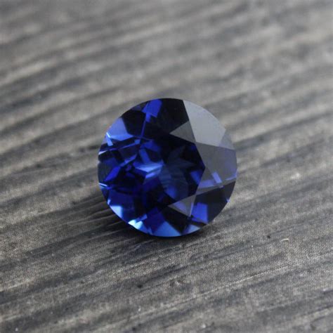 臻于完美之物—蓝宝石Sapphire-彩色宝石网