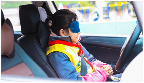 交通安全日 | 一起守护全中国的孩子平安成长 - 儿童平安 | 壹基金官方网站