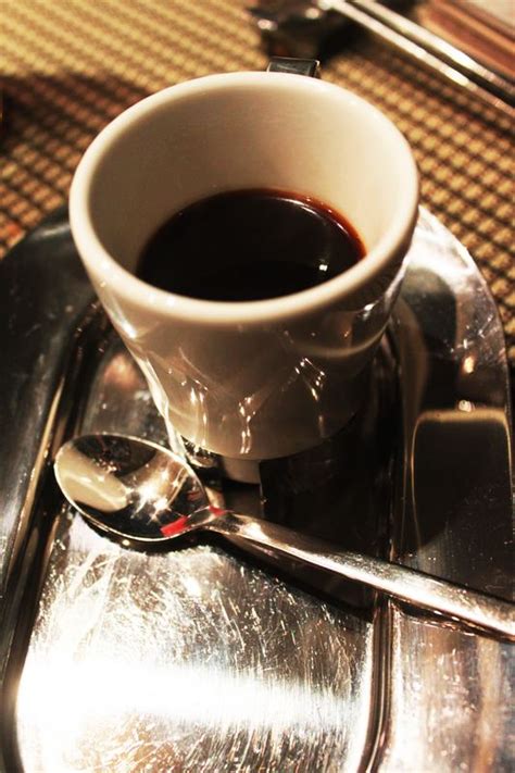 制作咖啡的过程图片-意大利浓咖啡制造机素材-高清图片-摄影照片-寻图免费打包下载