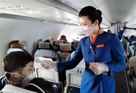 战疫情 温情在客舱 东航四川分公司客舱乘务组倾心服务旅客 - 民用航空网