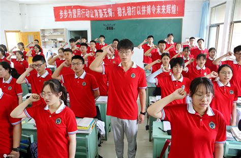 江苏连云港：高考冲刺进行时 高三学生全力备战