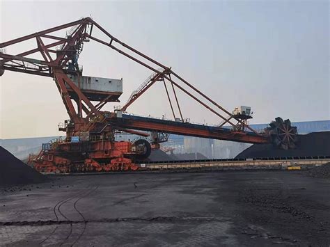 实地探访中国煤运第一大港：每小时运煤8000吨、年吞吐量超2亿吨 - 封面新闻
