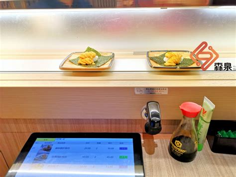 飞机餐的创新：空中寿司的自动回转餐【翻译】 | Foodaily每日食品