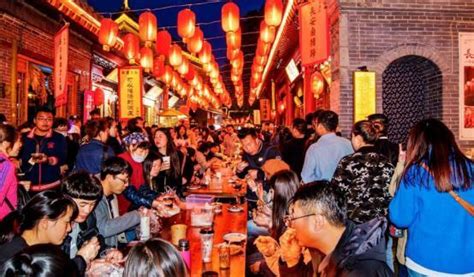 西安人最爱去的10条小吃街：菊花园美食众多，建国路具有特色-第一排行网