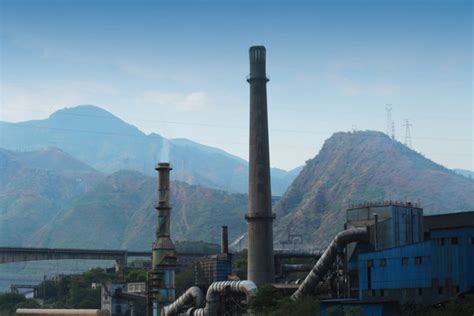 攀枝花钢铁厂：中国钢铁工业的骄傲 第A4版:工业文化与设计周刊 20220518期 中国工业报