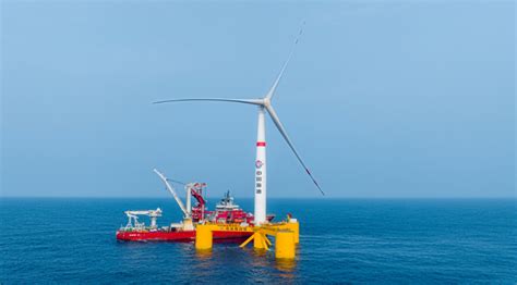 我国首座深远海浮式风电平台“海油观澜号”从青岛启运-蜂耘网