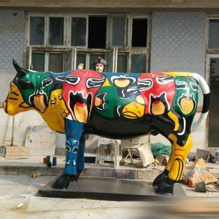 【彩绘牛雕塑】厂家定制作品图片价格-玉海雕塑