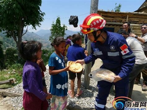 三亚救援队结束尼泊尔救援8日返琼 6天救治157人-新闻中心-南海网