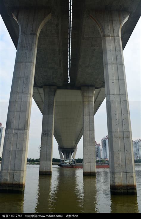 六冲河特大桥：是贵州跨径最大的双塔斜拉桥，总高336米！_腾讯视频