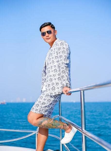 邱浩轩图片