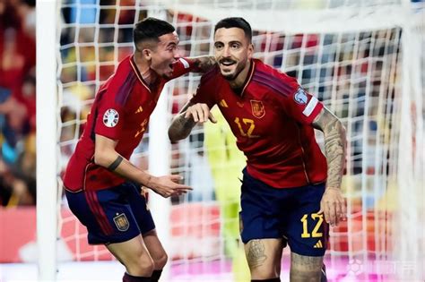 何塞卢成为第五位代表西班牙国家队单场进球2+的西班牙人球员_PP视频体育频道