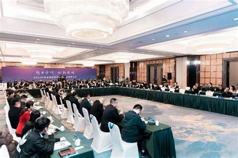 张家港携手上海 总投资超560亿元合作项目集中签约 - 丝路中国 - 中国网