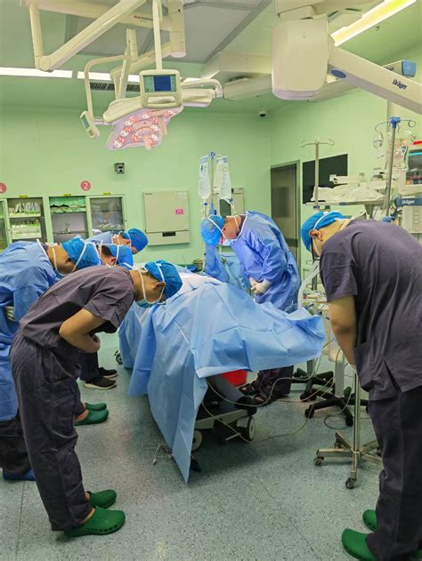 人间世：焦俞捐献的器官移植手术全部成功，他拯救了四条人命_腾讯视频