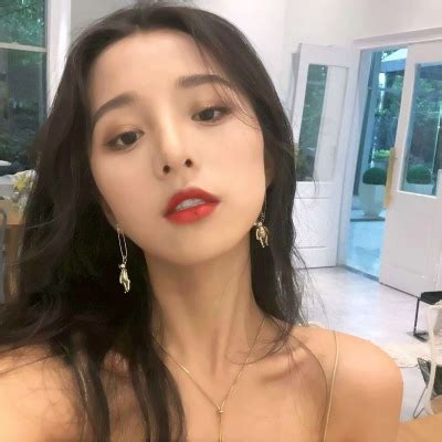 成熟温柔女生头像QQ
