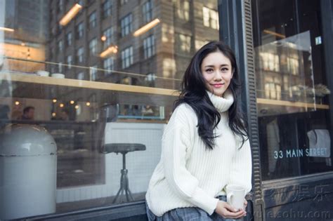 刘芸长相很甜美女生头像