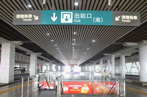 实用！你会选择北京南站的哪个“门儿”进站？_进站口