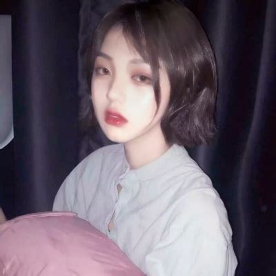 温柔韩信短发头像女生
