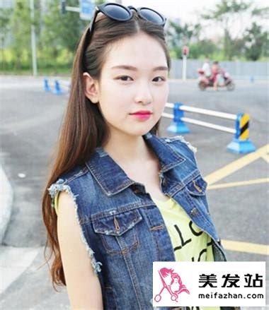 长卷发甜美女生头像
