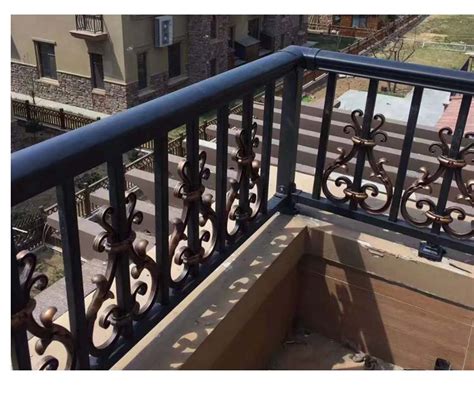 铝艺护栏铝合金围栏别墅庭院围墙护栏小区花园栅栏室外阳台防护栏-阿里巴巴