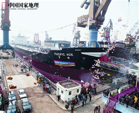 第三艘航母进入最终组装，江南造船厂航拍画面曝光，下水时间不远了_腾讯视频