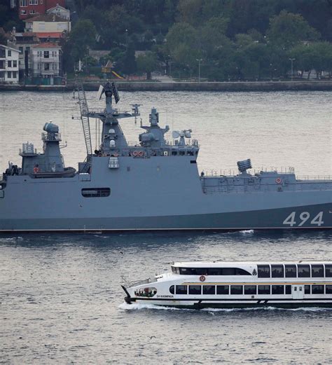 俄黑海舰队旗舰“莫斯科”号导弹巡洋舰沉没，欧美称是重大挫折，俄专家称对战局影响不大