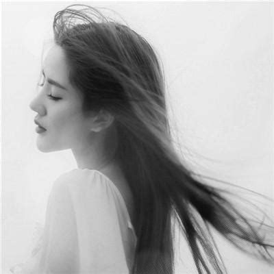 温柔头像黑伤感女生