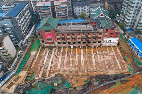 湖南省长沙市捞刀河居委会办公楼整体平移工程-南通巨能建筑工程技术有限公司
