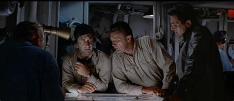《灰猎犬号》也是一部神剧，和真实的大西洋反潜护航战距离太大了_凤凰网