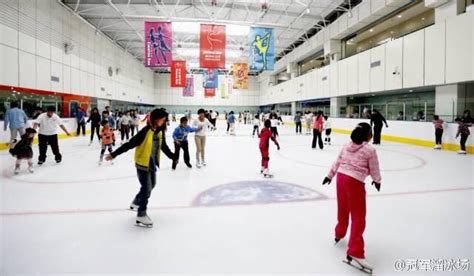 长楹天街全明星滑冰俱乐部，一个有体育情怀的溜冰场_北京旅游网