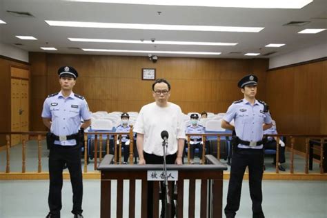 郑俊英涉嫌集体性暴力被判有期徒刑5年，因不满二审结果将再次上诉 : KpopStarz娱乐