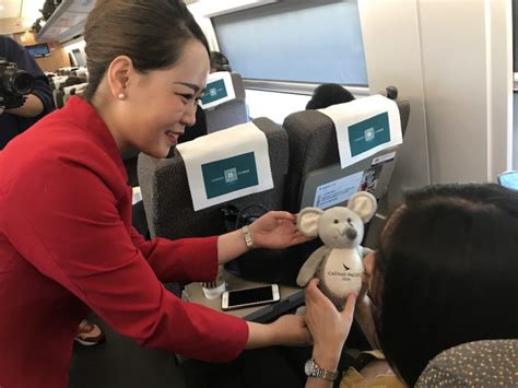国泰航空将健康出行生活理念带至复兴号品牌高铁专列 | TTG China