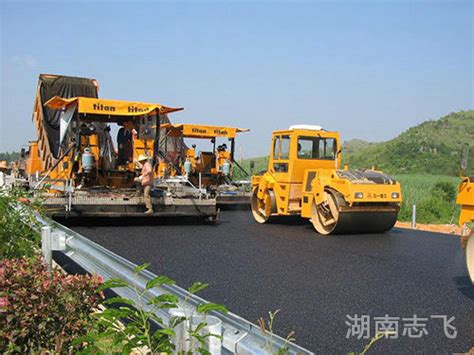 三分公司开展文明交通志愿服务活动-郑州市公路工程公司