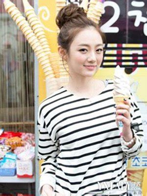 矮个子甜美女生图片头像