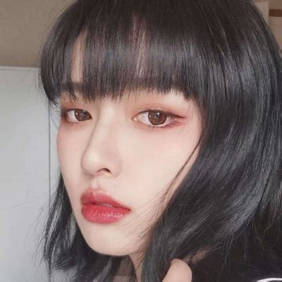 非主流个性女生头像干净