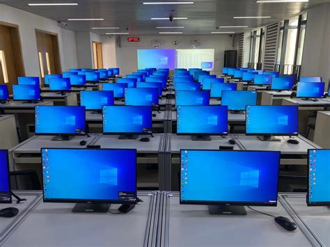 学校电脑房-上海装潢网
