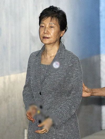 朴槿惠所在拘留所出现疫情：一狱警确诊 接触254名囚犯-大河新闻