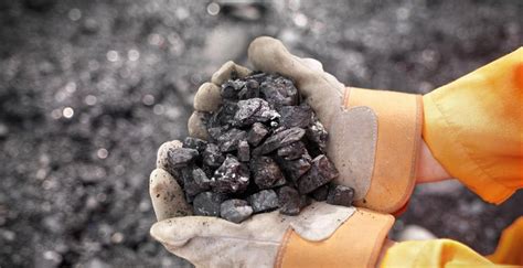 罕见让步？澳大利亚同意中企推进铁矿石项目，预计开采10亿吨__财经头条