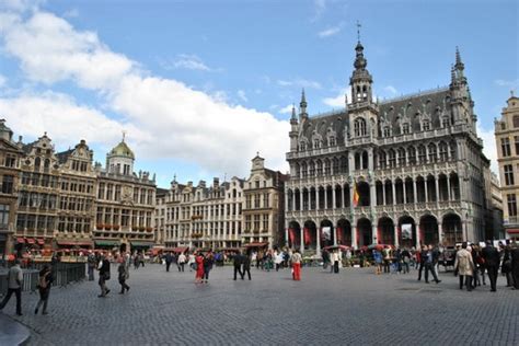 比利时的首都是哪里？哪座城市？比利时首都位置地图与最佳旅游时间 - 必经地旅游网