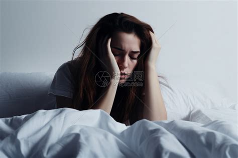 失眠的女人高清图片下载-正版图片600318008-摄图网