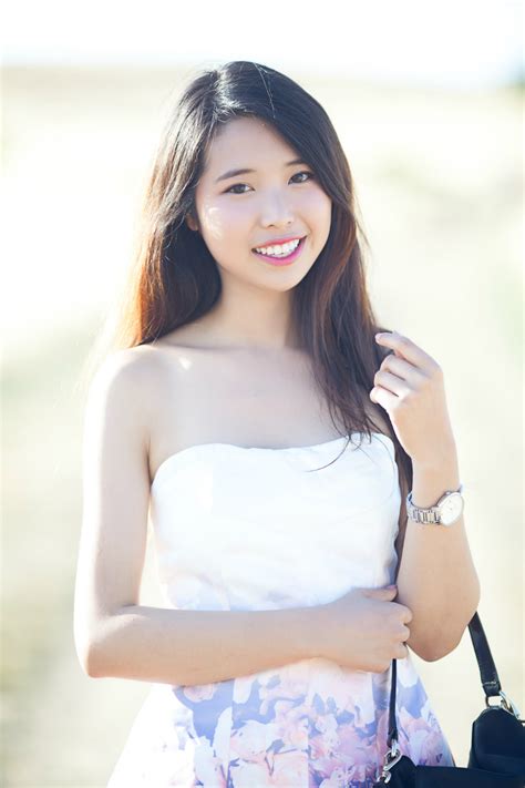 ally gong tobi model smile asian girl korean chinese inspiration ...