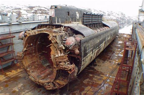 俄潜艇火灾14人身亡，潜艇出事为何难救？难度超出一般人想象