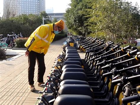 新华全媒+|绿色出行路上的“新职人”——探访合肥共享电单车运维员的一天-新华网长三角频道