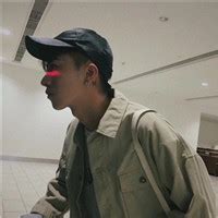 非主流头像男生戴帽子
