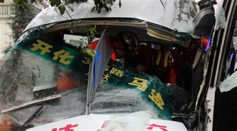 台湾旅游大巴车祸致26人遇难 现场初步勘验完成-事故动态-环境健康安全网