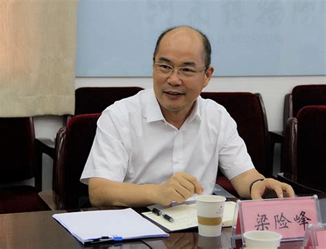 市委统战部副部长杨岳富来校作宗教问题讲座-台州学院