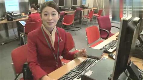 记录国泰航空美女空姐的一天