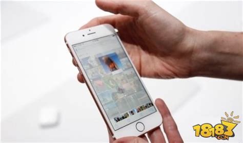 超多配色&视图!10款高质量的iPhone 7展示模版免费打包下载 - 优设网 - 学设计上优设
