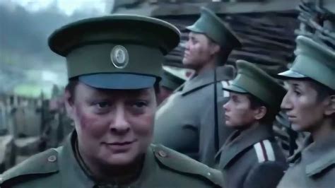德国女兵上战场，拿着机枪直接扫射_电影_高清完整版视频在线观看_腾讯视频